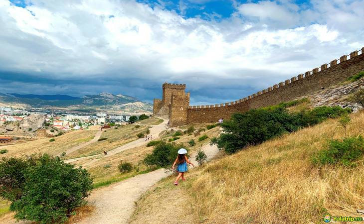 genoese fortress in sudak 04